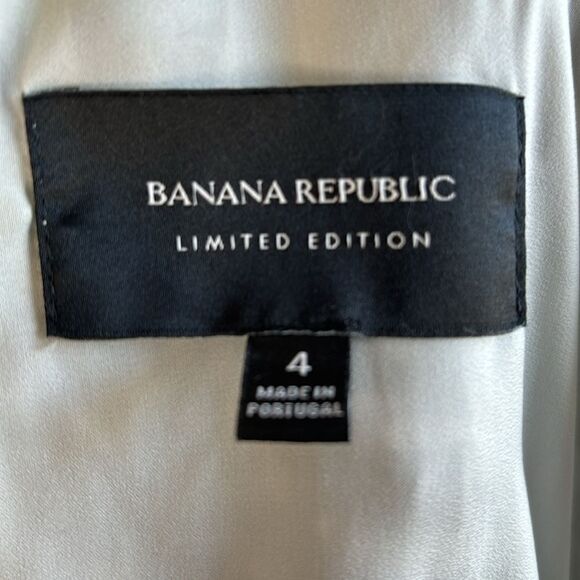 Banana Republic Cold Shoulder Pleated Flounce Top Tropical Palm Leaf Top Sz 4 - Picture 10 of 12